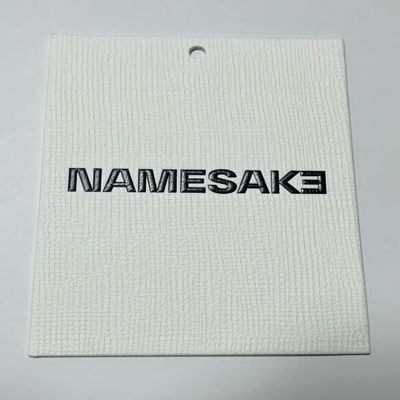 লেখাপড়াযোগ্য পোশাক পোশাক হ্যাং ট্যাগ 280gsm Bristol Board For Retail