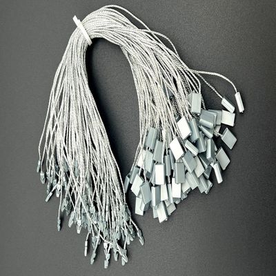 কাস্টমাইজড অ্যালুমিনিয়াম প্লাস্টিকের হ্যাং ট্যাগ ফাস্টেনারস ফ্যাব্রিক পোশাকের জন্য